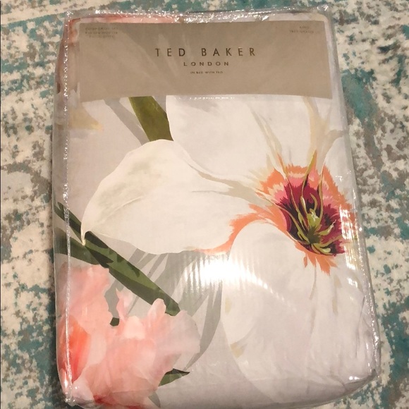 Ted Baker chatsworth Bloom king comforter and sham - Picture 5 of 7